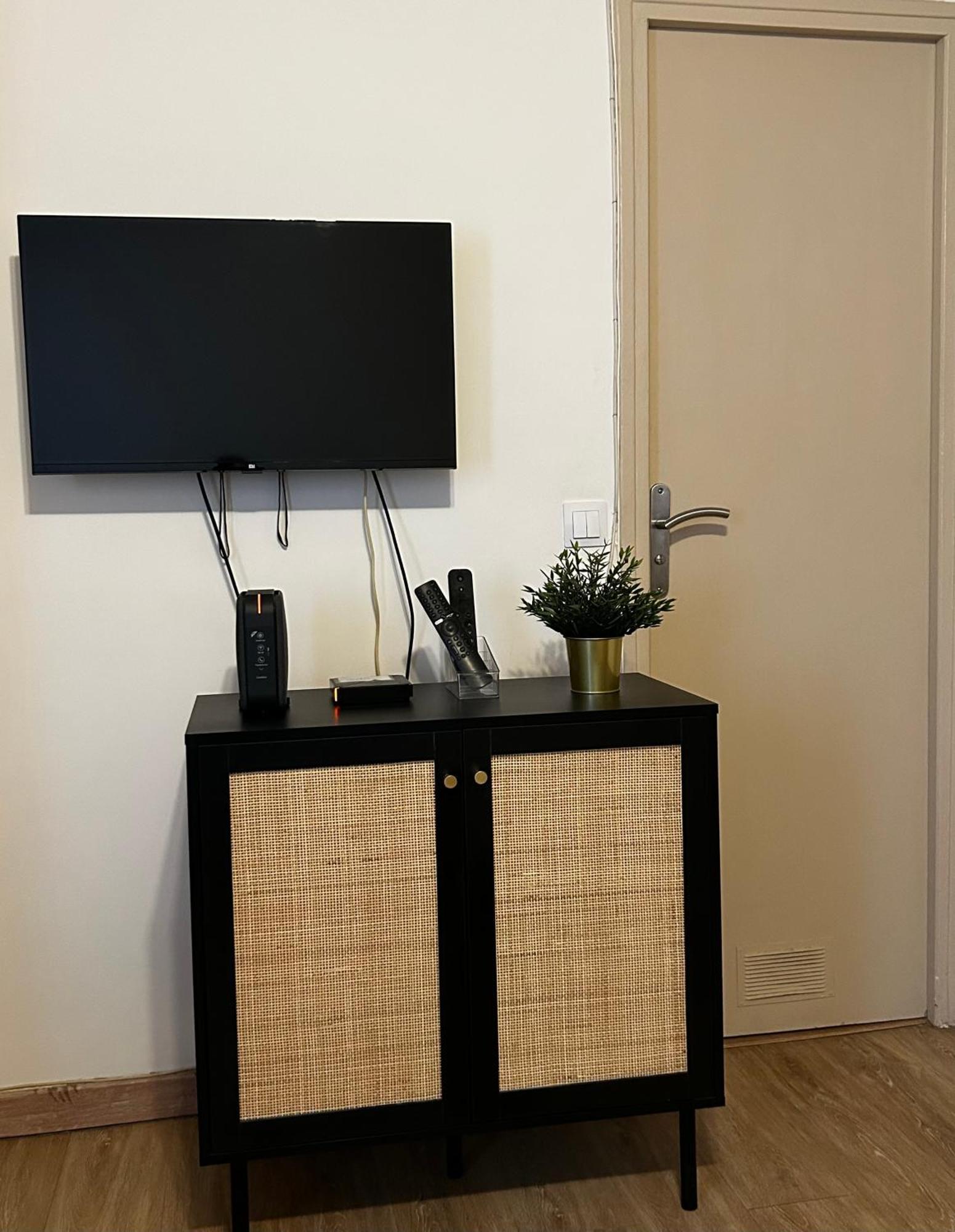Montparnasse Apartment